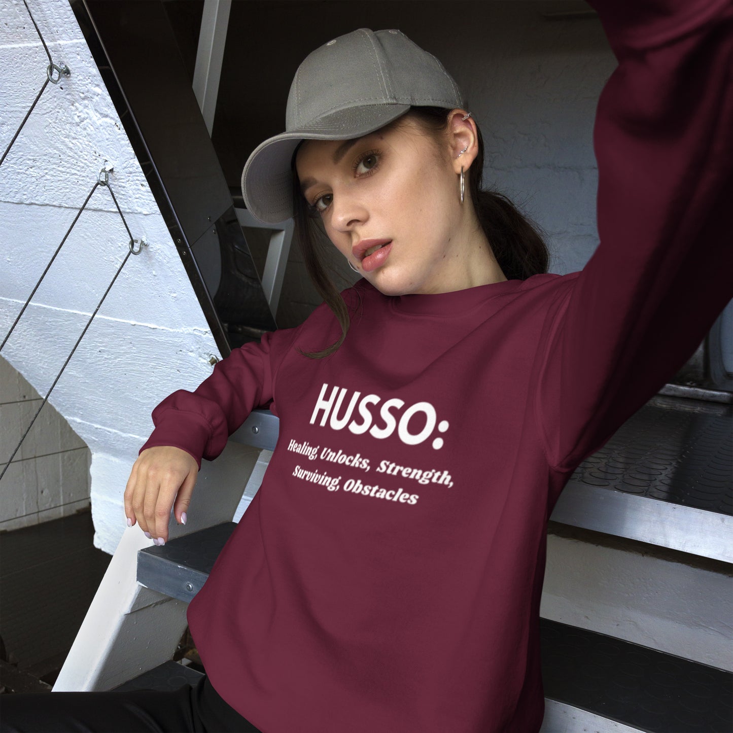 Women's Sweatshirt: Warm and Classic Fit | Husso Hard